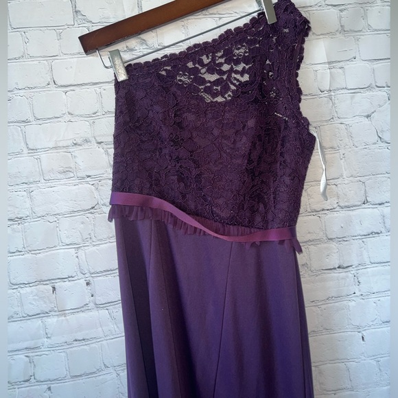 David’s Bridal Dark Purple Floral polyester long formal dress size 0 - Picture 5 of 16